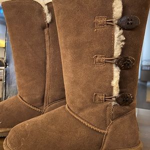 BEARPAW boots - size 8